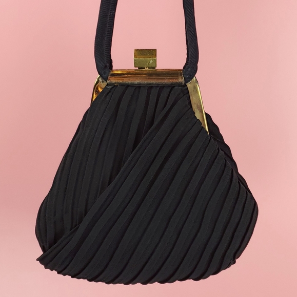 Handbags - Vtg * Mini Wristlet Bag